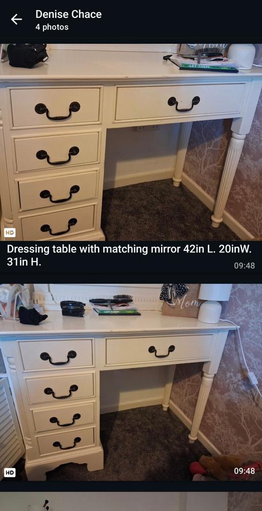  — dressing table with mirror