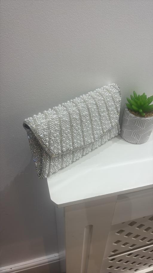  — Clutch Bag Party/Wedding Wear With Chain