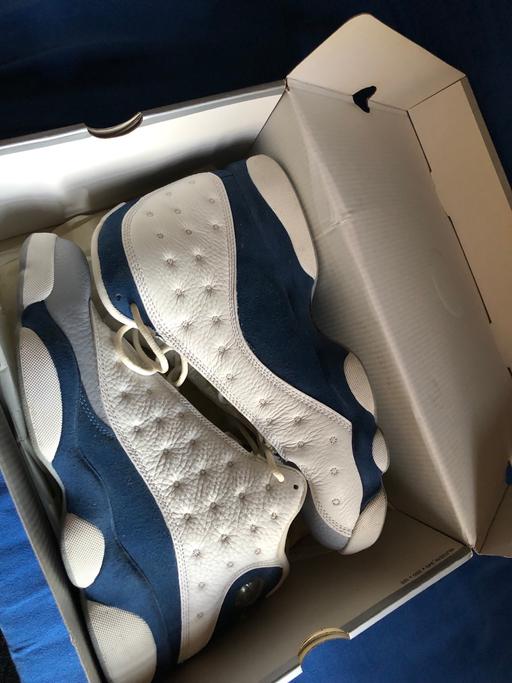  — Jordan 13s comes with box Size UK 10