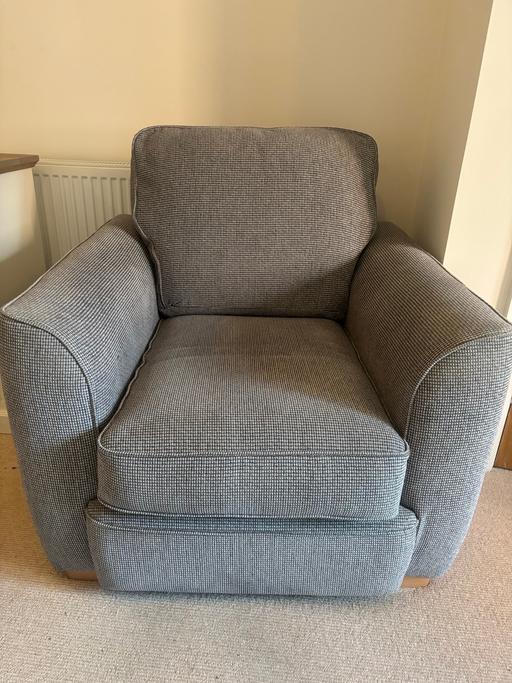  — 3 Piece Suite