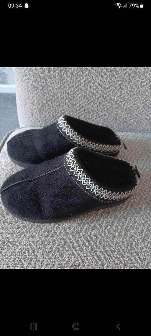  — girls slip on shoes size 1