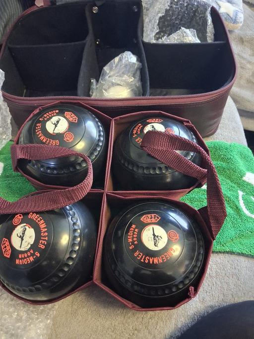  — Greenmasters  bowls with leather bag