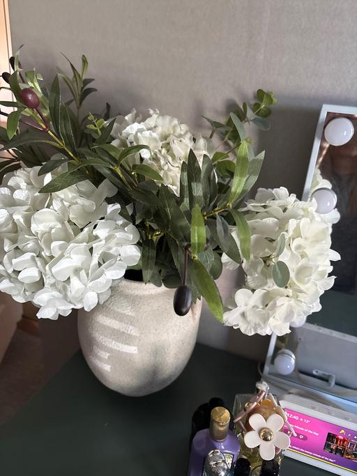  — Large vase of Homesense flowers