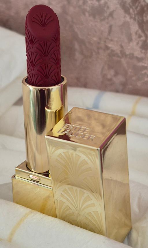  — Estee Lauder Red Velvet Lipstick