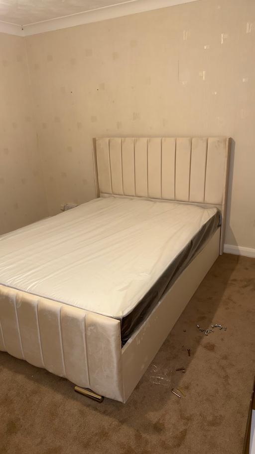  — LUXURY Double bed WITH STORAGE (UNUSED)