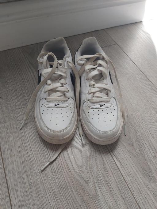  — Nike Air Force 1 girls trainers size 2