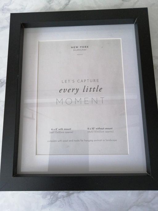  — Picture Frame  (only for the wall)