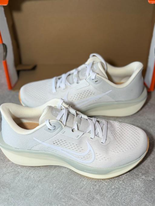  — Nike Quest 6 Women’s Breathable Mesh Running