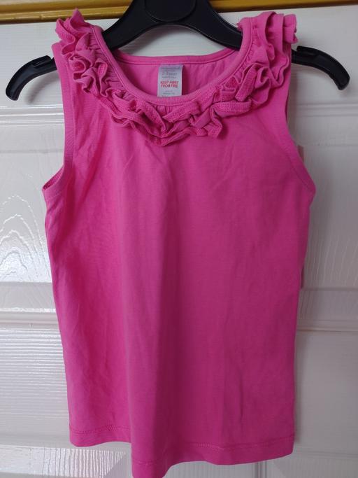  — Girls pink top size 2-3 years