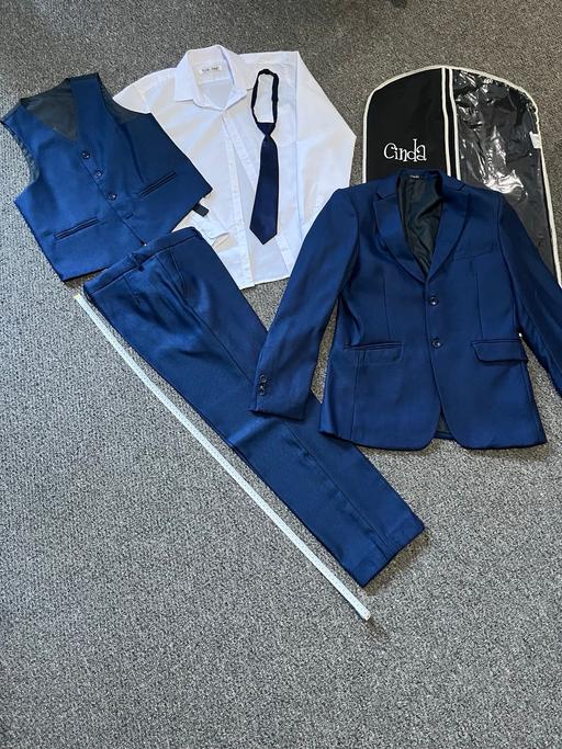  — Cinda boys 5 piece suit Navy 14-15