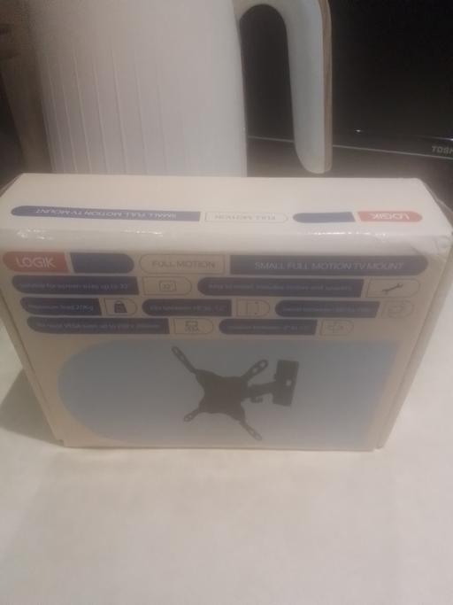  — BRAND NEW LOGIK SMALL FULL MOTION TV MOUNT