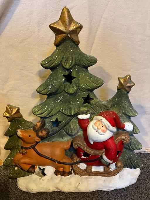  — Large Christmas Decoration