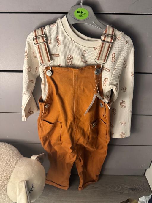 — Unisex Dungaree Set
