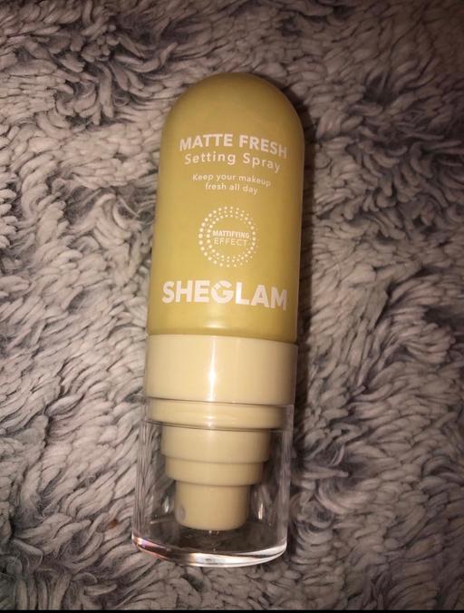  — New setting spray