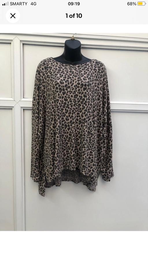  — (Size 20/22) GEORGE TOP
