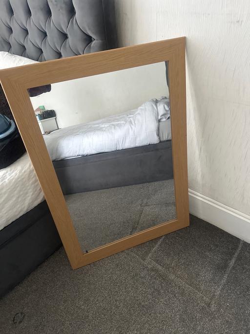  — 1m x 0.7m mirror