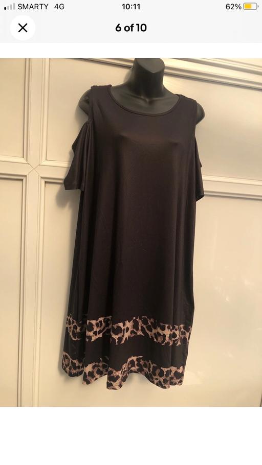  — (Size 2XL) long top