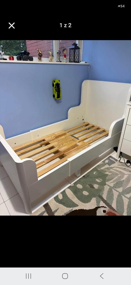 — bed frame