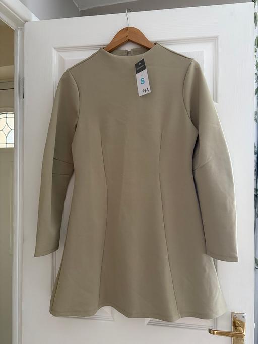  — Ladies dress brand new