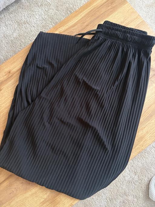  — Ladies flowy trouser black
