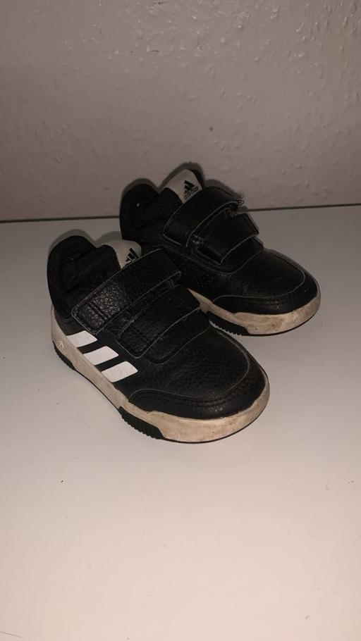  — size 6 toddler trainers