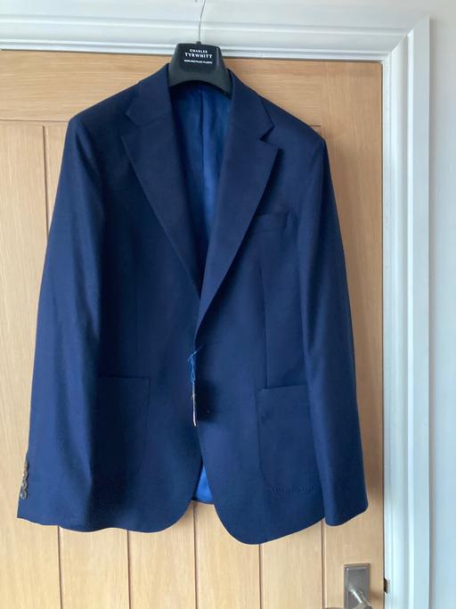  — Men’s blazer