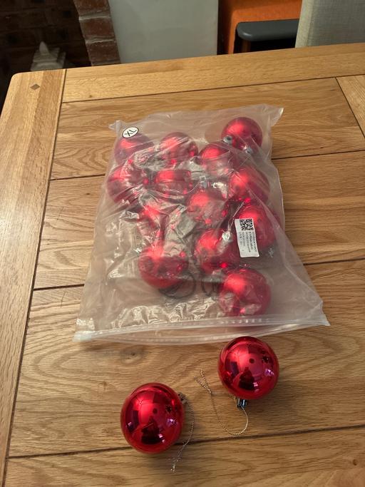  — Christmas Baubles