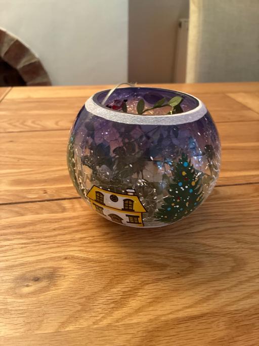  — Christmas Light/Candle Holder