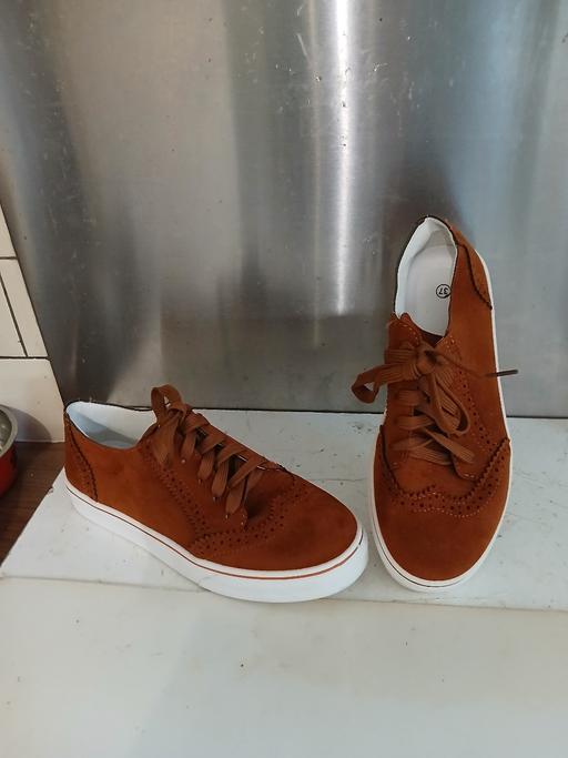  — Leisure Shoe