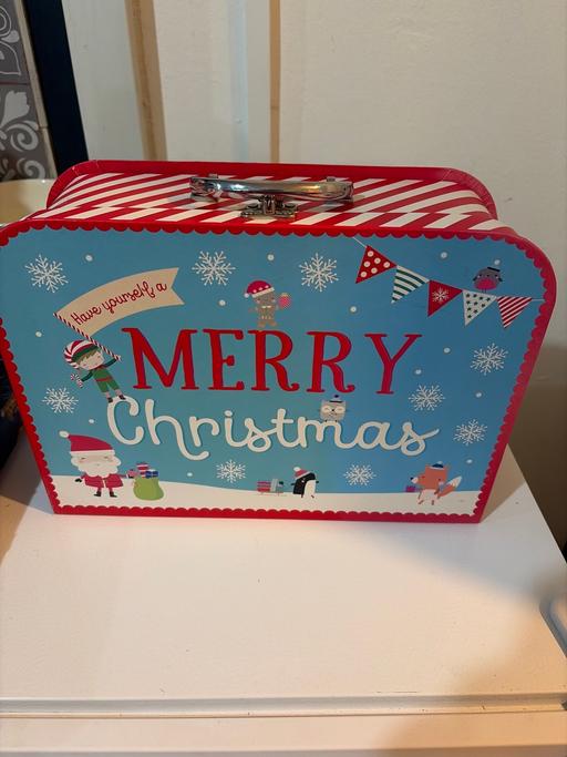  — Gift box