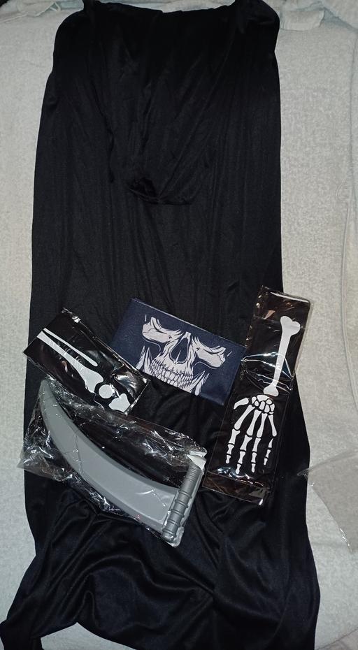  — adult grim reaper outfit.  new