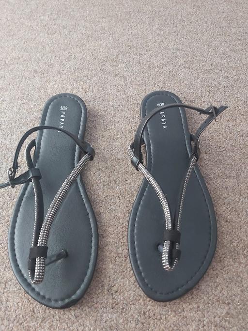  — size 6 sandals new
