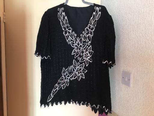  — As New Ladies Top Size 18 Ideal for Xmas