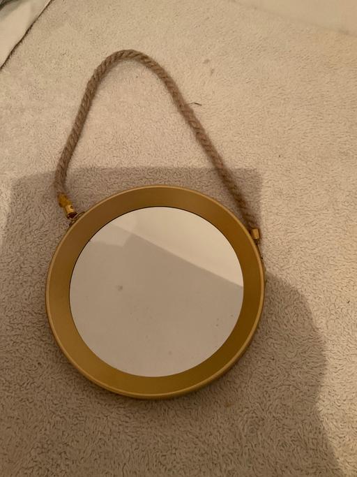  — hanging mirror