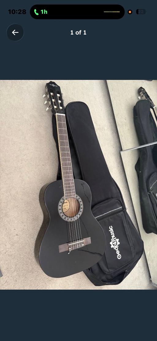  — 3/4 guitar kids