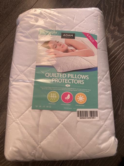  — Pillow protector