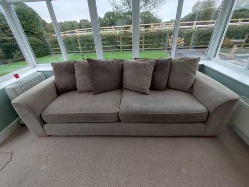  — Lonsdale XL 3 Seater + 2 Seater