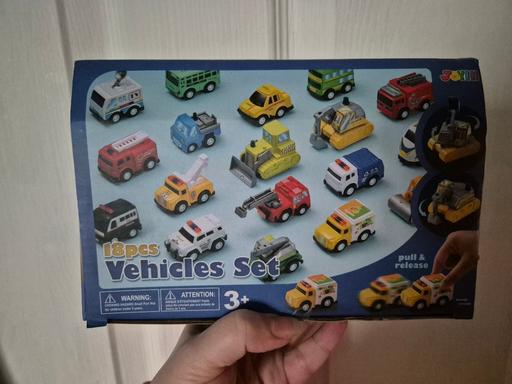  — new 18pc Car Set