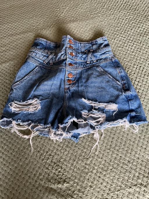  — river island shorts