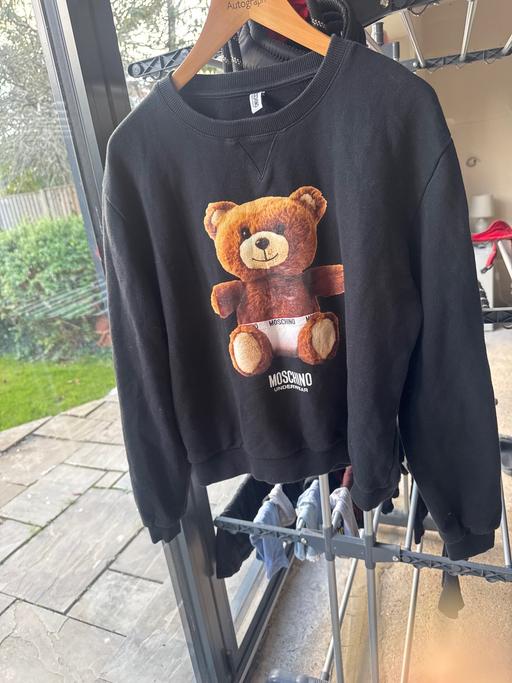  — Sweatshirt