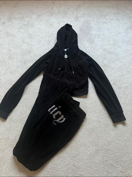  — Juicy couture tracksuit