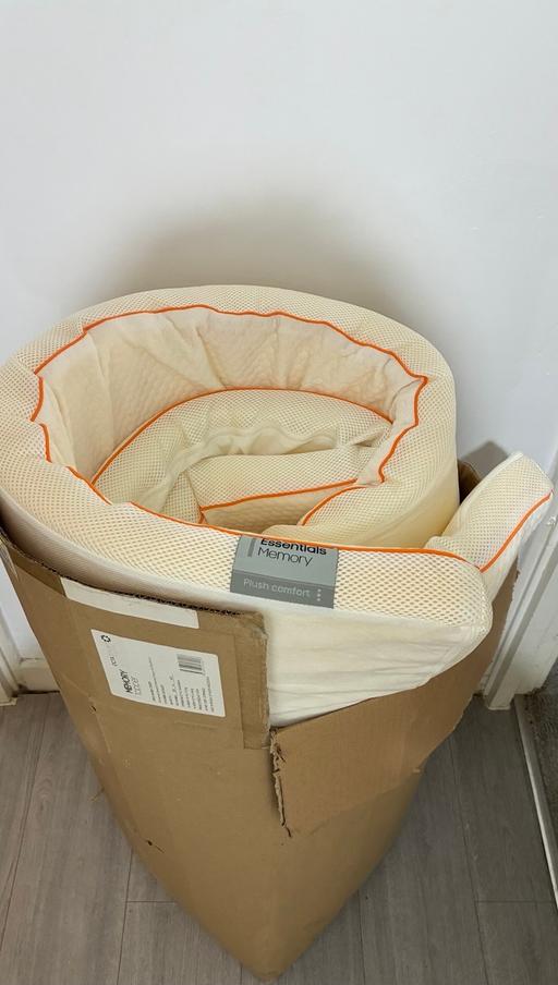  — Mattress topper - King size