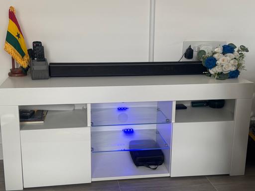  — WHITE HIGH GLOSS TV CABINET WITH LED LIGHTS