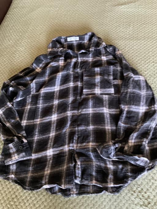 — blouse