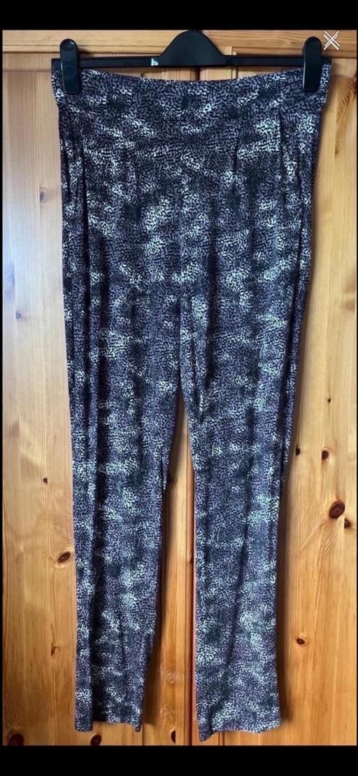  — M&S Leggings Size 8