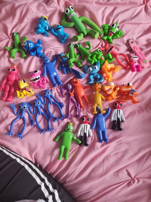  — joblot rainbow friends figures