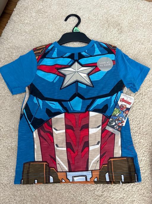  — Avengers tshirt age 4-5 years