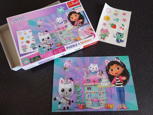  — Gabby's dollhouse 35 piece jigsaw andstickers