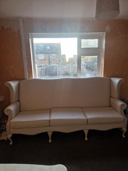  — queen anne 4 seater ex condition