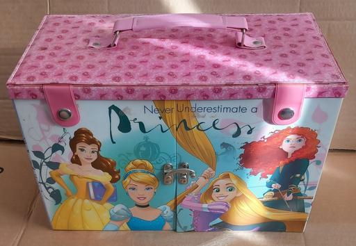  — Disney Princess Pink Tiered Case Storage Box